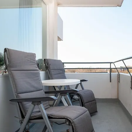 Hanseatic 503 * דוהנן